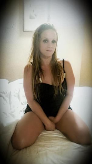 HEY FELLAS THIS IS ASHLEY THAT sweet GREEN EYED FREAK LOOKING TO HAVE SOME FUN!! I CAN HOST OR GO TO U! JUST LET ME K...